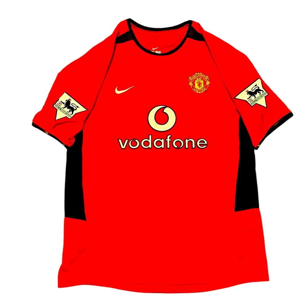 2002/03 retro Manchester United home kit. David Beckham soccer football jersey.